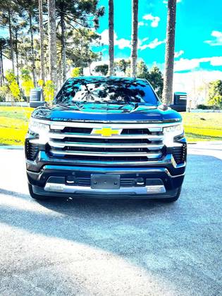 CHEVROLET SILVERADO 5.3 V8 GASOLINA 1500 HIGH COUNTRY 4X4 AUTOMÁTICO